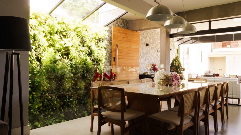 Incredible Tropical Dining Room